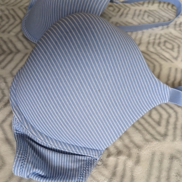 LA vie en rose pastel blue striped push up t shirt bra size 40D B075 - Picture 7 of 7